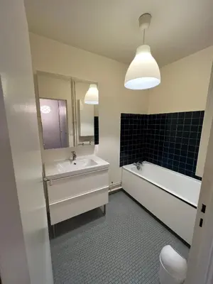 Salle de bains dans l'établissement Appartement 2 pièces Paris