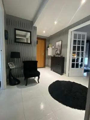 Télévision ou salle de divertissement dans l'établissement Appartement familial 140 m2 Paris 13