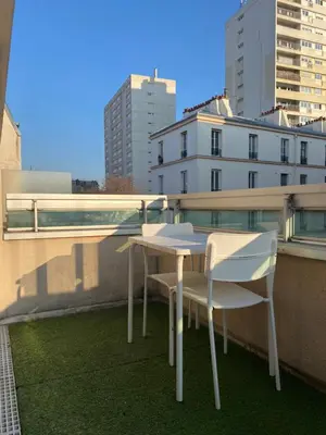 Balcon ou terrasse dans l'établissement Appartement familial 140 m2 Paris 13