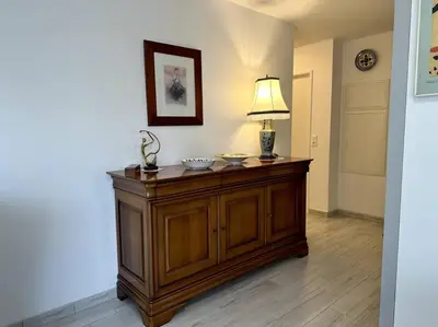 Plan de l'établissement Bright sunny flat 2 bedrooms 750 sqft + free PKG