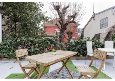 Jardin de l'établissement Charmant studio lumineux calme
