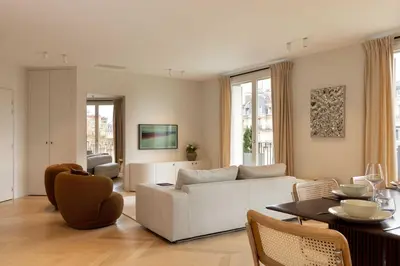 Coin salon dans l'établissement Spacious apartment - 3BR-8P - Eiffel Tower