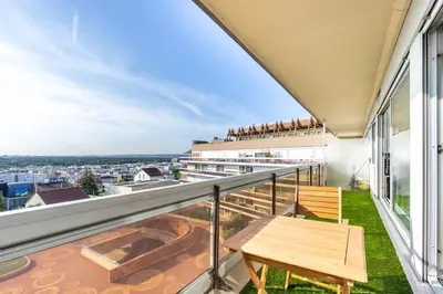 Balcon ou terrasse dans l'établissement Comfortion Le Papillon - Appartement de luxe avec vue et piscine
