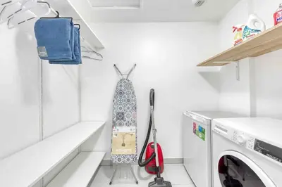 Plan de l'établissement Appartement moderne, Metro 7, Parking et Jardin