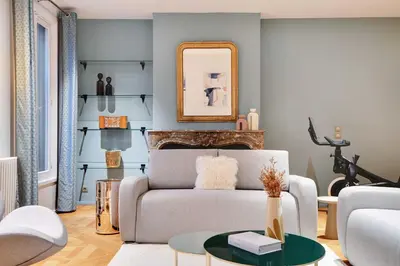 Coin salon dans l'établissement Fabulous House - a Gem in Chic Western Paris