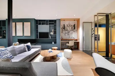 Coin salon dans l'établissement Fabulous House - a Gem in Chic Western Paris