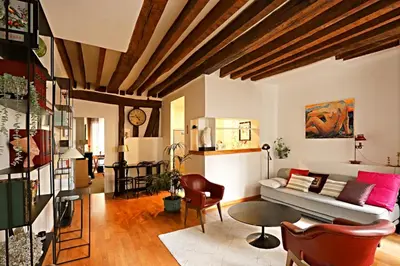 Coin salon dans l'établissement Chic Flat Paris VI