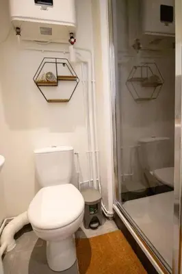 Salle de bains dans l'établissement Studio 2 personnes proche Gare du Nord