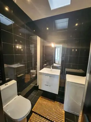 Salle de bains dans l'établissement Très beau 2 pièces à 400m de Paris