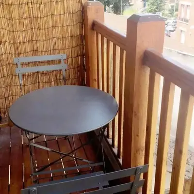 Appartement Charme petite terrasse à 400m de Paris