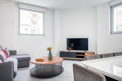 Télévision ou salle de divertissement dans l'établissement Spacious apartments for 6 people #3