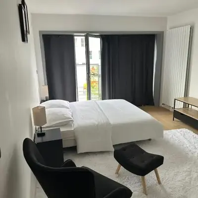 New Upscale 1 bedroom Apartment