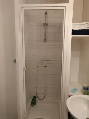 Salle de bains dans l'établissement Cozy Gateaway