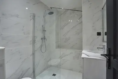 Salle de bains dans l'établissement Apartment Center of Paris by Studio prestige