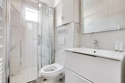 Salle de bains dans l'établissement Volontaire