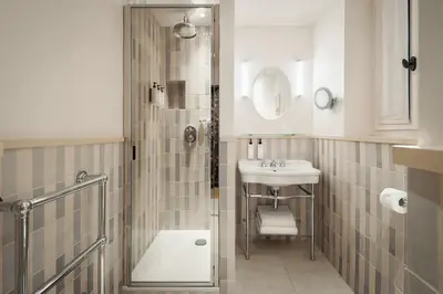 Salle de bains dans l'établissement La Bohème Montmartre - Studios & Apartments de luxe au Sacré Coeur