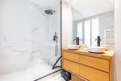 Salle de bains dans l'établissement GuestReady - Séjour de charme dans le 6ème