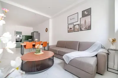 Coin salon dans l'établissement Cosy flat for 6 people #2