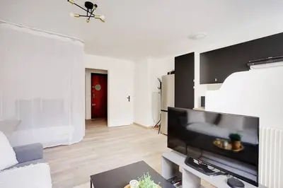 Cuisine ou kitchenette dans l'établissement Appartement refait à neuf - Paris