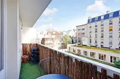 Balcon ou terrasse dans l'établissement Appartement refait à neuf - Paris