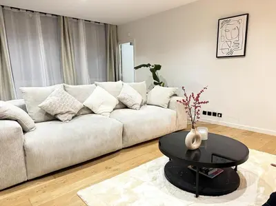 Coin salon dans l'établissement Acogedor apartamento en el centro de París.
