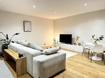 Télévision ou salle de divertissement dans l'établissement Acogedor apartamento en el centro de París.