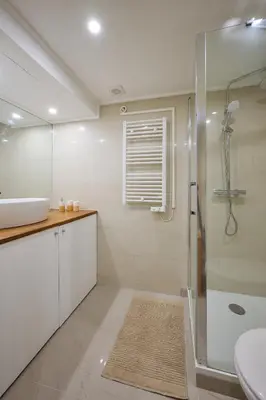 Salle de bains dans l'établissement Le Refuge Parisien