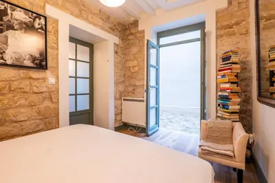 Un ou plusieurs lits dans un hébergement de l'établissement Veeve - A Story in Stone