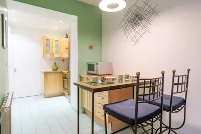 Cuisine ou kitchenette dans l'établissement Spacious apartment - 2BR-6P - Bastille
