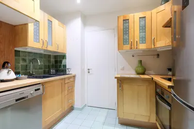 Cuisine ou kitchenette dans l'établissement Spacious apartment - 2BR-6P - Bastille
