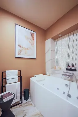 Salle de bains dans l'établissement WS Louvre - Saint-Roch Luxe