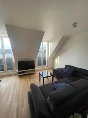 Télévision ou salle de divertissement dans l'établissement Paris 5e arr Place Saint Michel