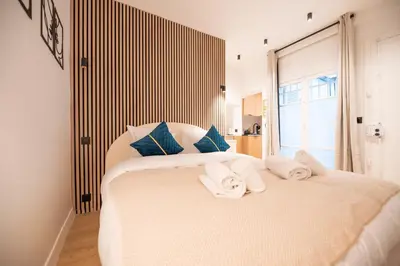 Un ou plusieurs lits dans un hébergement de l'établissement Cosy flat / Tour Eiffel Area