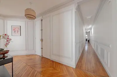 Plan de l'établissement Parisian Elegance 2 Bedr in the 16th