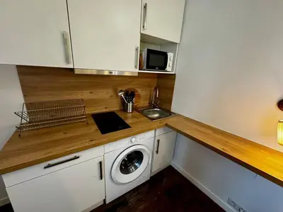 Cuisine ou kitchenette dans l'établissement Champs-Elysées - Suite for 2 people
