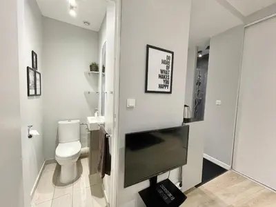 Salle de bains dans l'établissement Charming Studio Paris la Défense