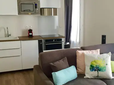 Cuisine ou kitchenette dans l'établissement Queen Suite - Appartment Paris -