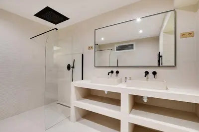 Salle de bains dans l'établissement Luxurious apartment - 2BR-6P - Saint-Germain