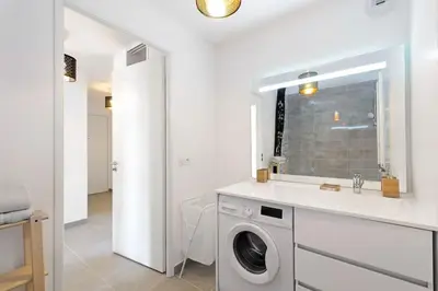Salle de bains dans l'établissement Magnifique appartement à proximité de Paris