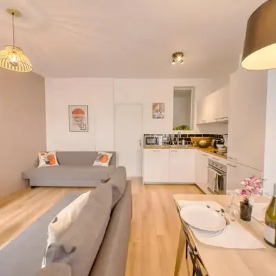 *Appartement Moderne/2 minutes du métro*