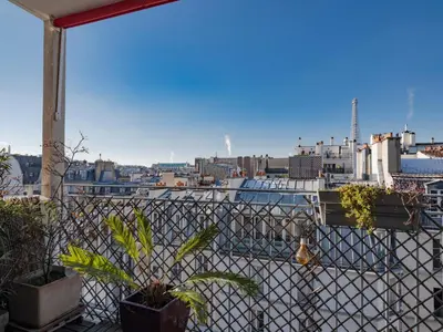 Vue générale sur Paris ou vue de la ville depuis l'appartement