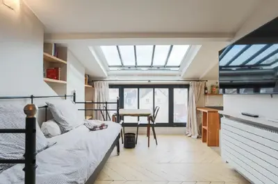 Un ou plusieurs lits dans un hébergement de l'établissement Amazing Mazarine Studio