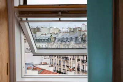 Vue générale sur Paris ou vue de la ville depuis l'hôtel