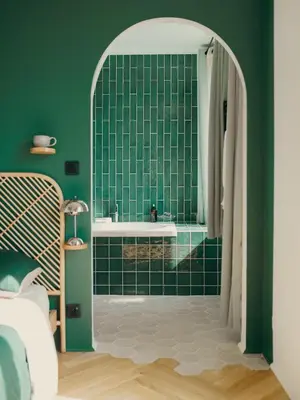 Salle de bains dans l'établissement Alcova - Stade de France - Jacuzzi - Cinema