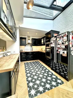 Plan de l'établissement Exceptional house with Terrace and Parking à Courbevoie