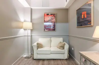 Plan de l'établissement Exceptional house with Terrace and Parking à Courbevoie