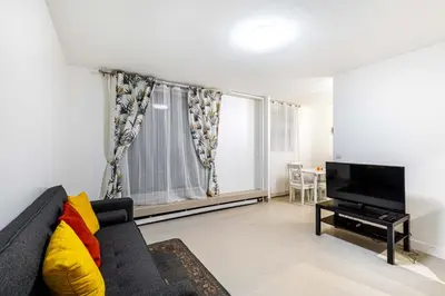 Télévision ou salle de divertissement dans l'établissement GuestReady - Bel Apt. près de la Place d'Italie
