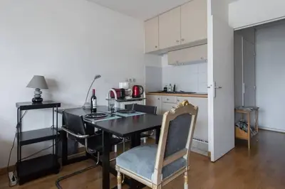 Cuisine ou kitchenette dans l'établissement Le Cozy Appartement + balcon ensoleillé + Parking