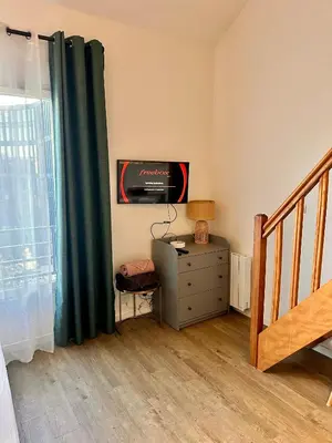 Plan de l'établissement 2 pièces duplex Issy Les Moulineaux Ascenseur internet