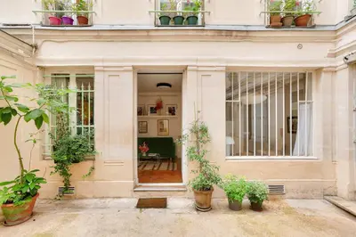 Jardin de l'établissement Bright apartment in the 10Arr. - 4 people